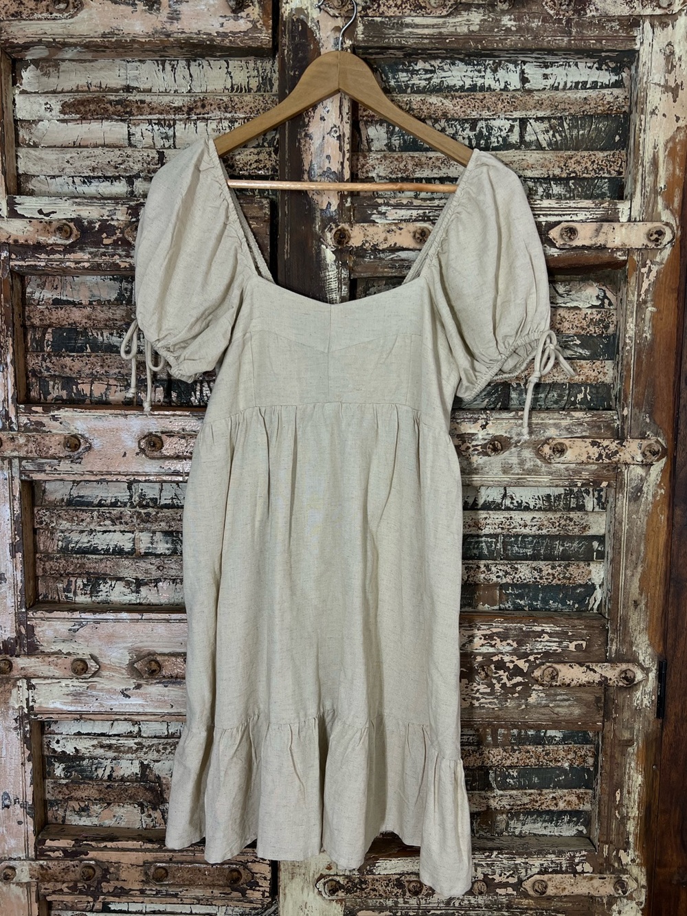 SIM & SAM • linen blend beige dress with square neckline and puff sleeve